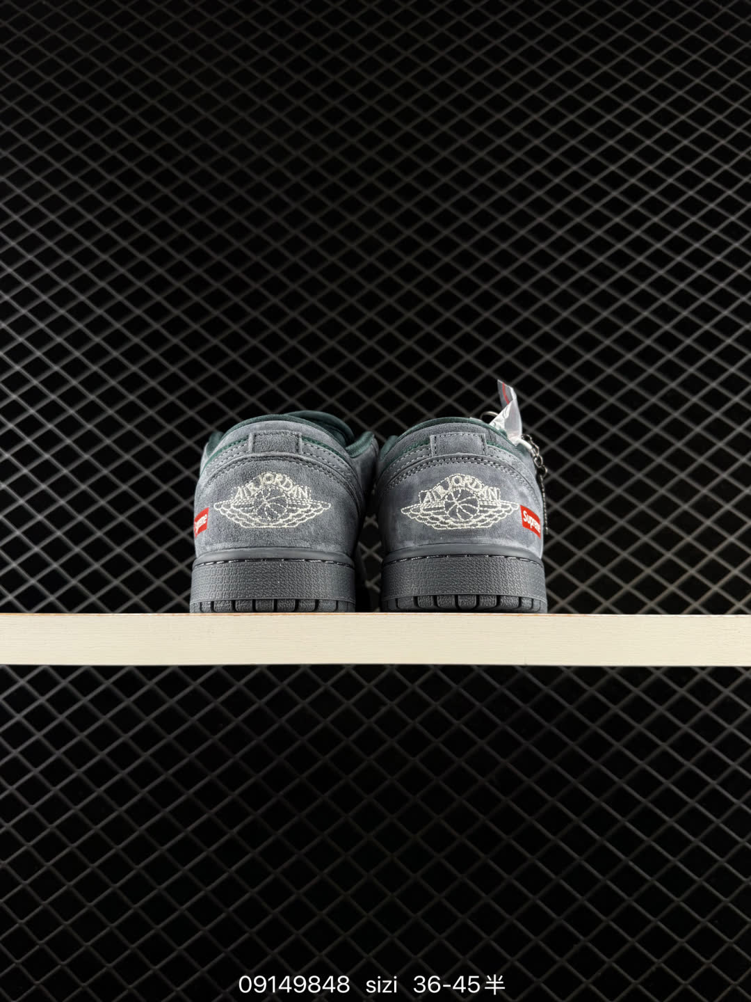 Air Jordan QL1988 SIZE: 36 36.5 37.5 38 38.5 39 40 40.5 41 42 42.5 43 44 45 ID Air Jordan QL1988 SIZE: 36 36.5 37.5 38 38.5 39 40 40.5 41 42 42.5 43 44 45 ID